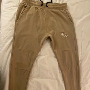 Vanquish joggers